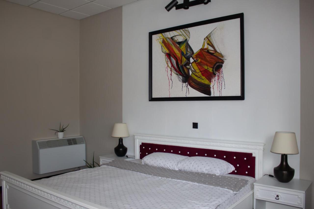 Yox Apartment 1 Oradea Eksteriør billede