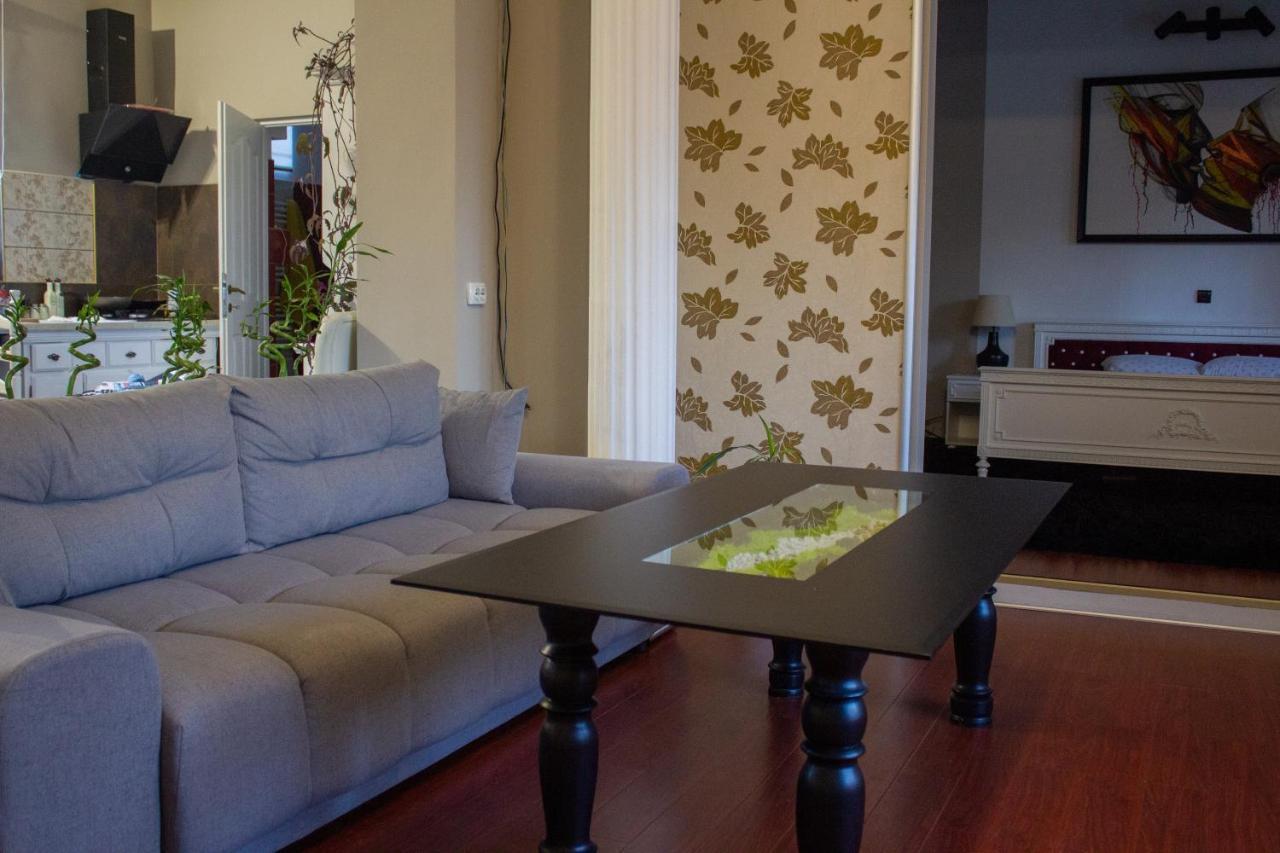 Yox Apartment 1 Oradea Eksteriør billede