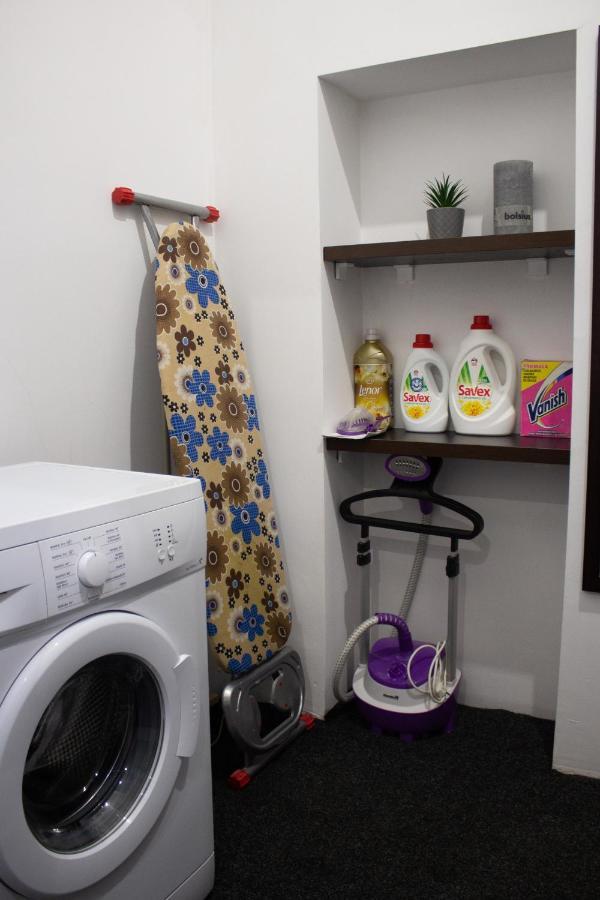 Yox Apartment 1 Oradea Eksteriør billede